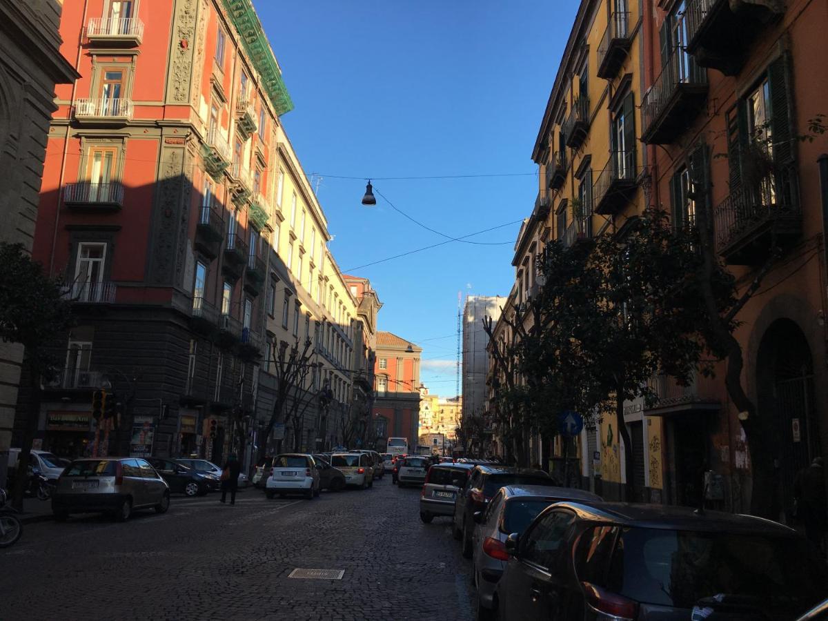 Costantinapoli 27 3* Napels