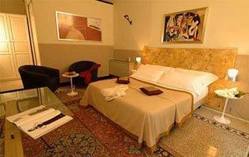 Costantinapoli 27 3* Napels