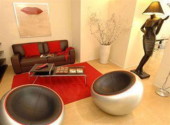 Costantinapoli 27 3* Naples